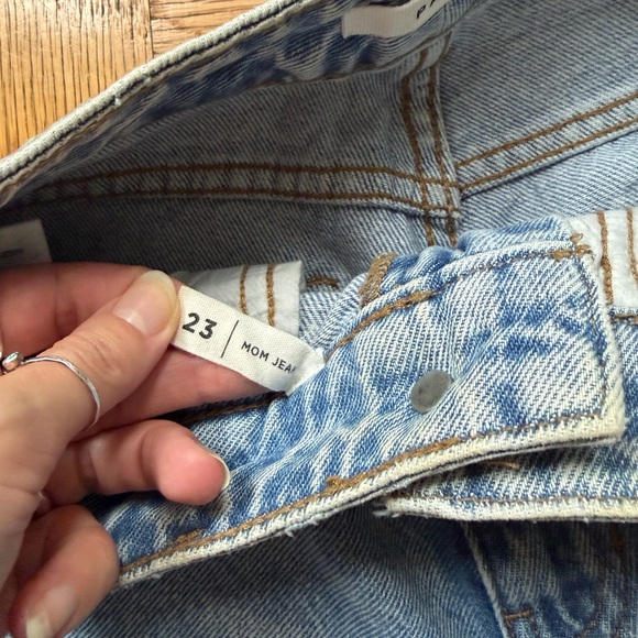 PacSun High Rise Distressed Blue Jeans - Picture 3 of 4